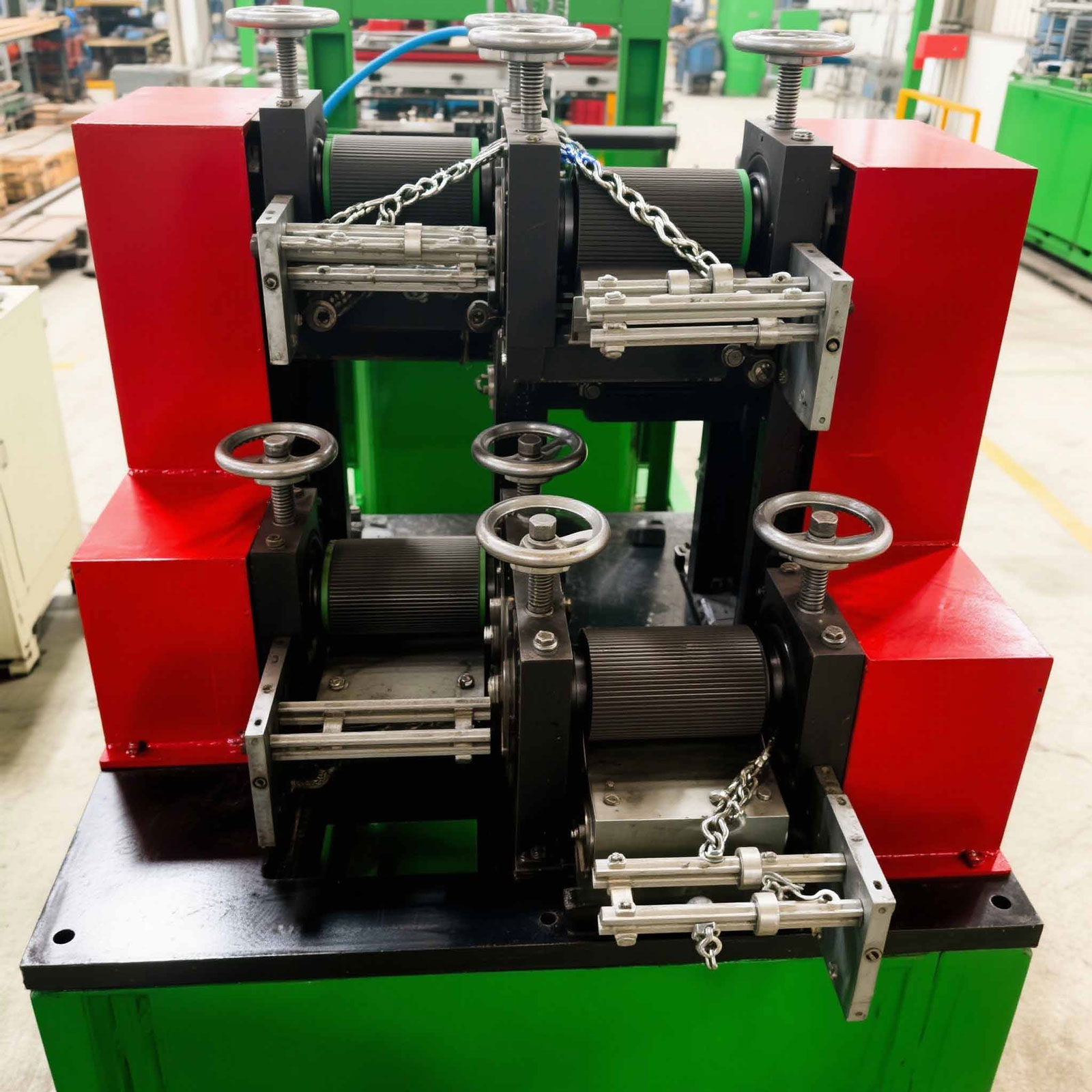 Станок для производства искусственных растений - сосна