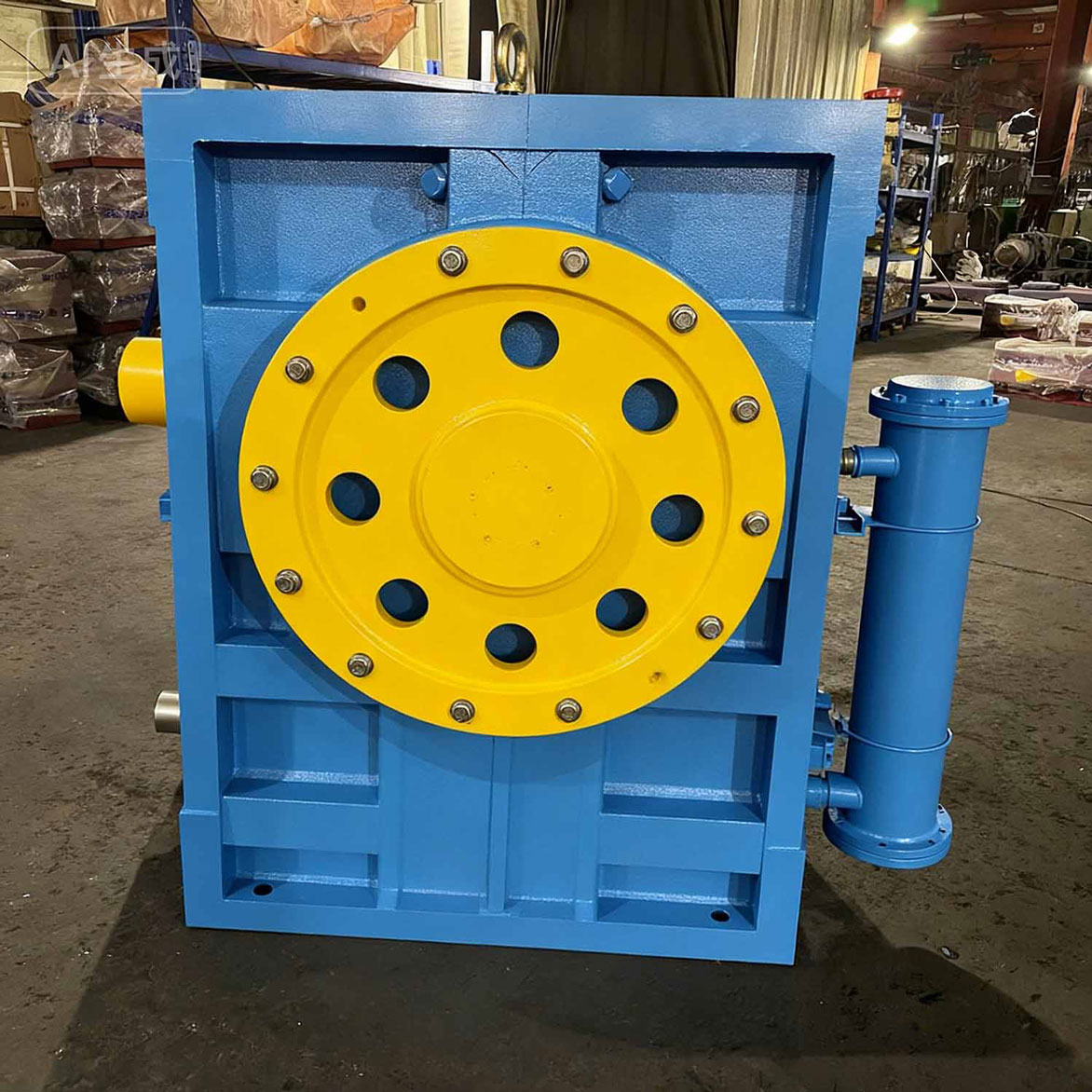 Редуктор ZLYJ серии вертикальный с твердыми зубьями