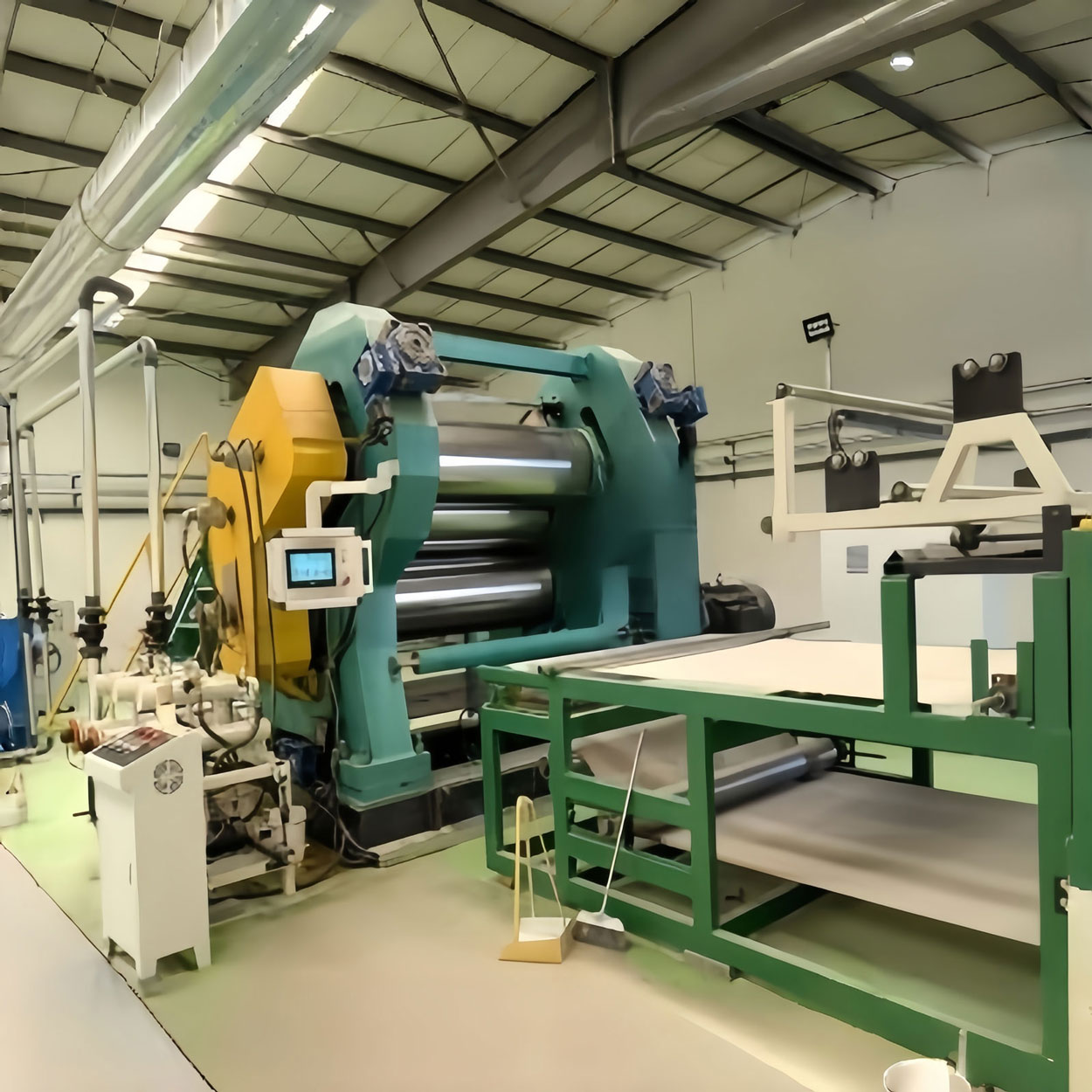 Линия по производству резиновых ковриков для ног / напольных ковриков / ковриков для йоги / ковриков для мыши